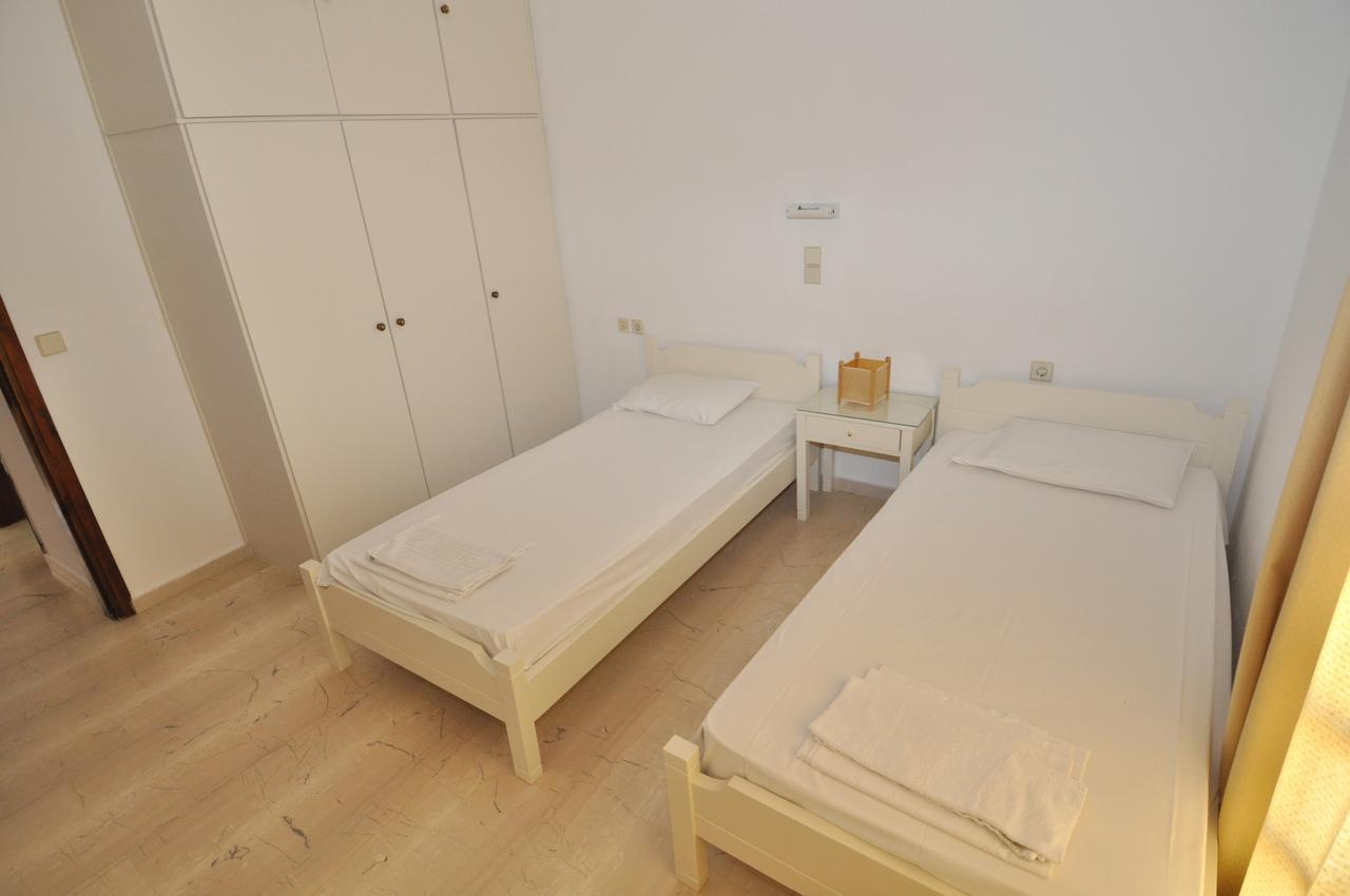 Ocean Village Apartments Agia Pelagia  Exterior photo